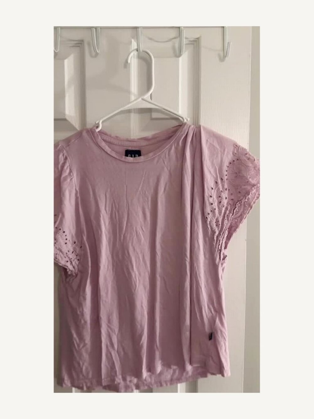 GAP Lavender Eyelet Sleeve Cotton T-Shirt Top M